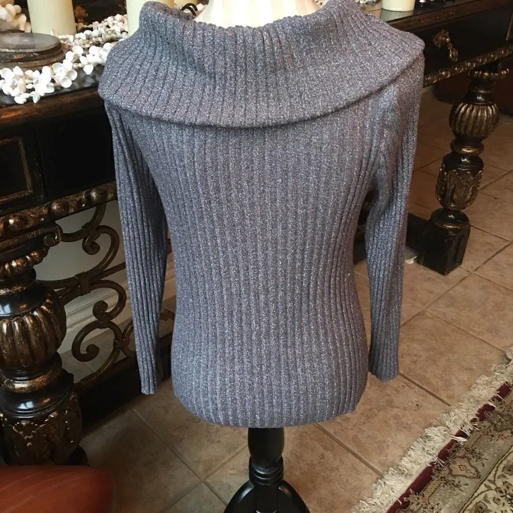 14 Gorgeous Festive Silver Sparkle Sweater